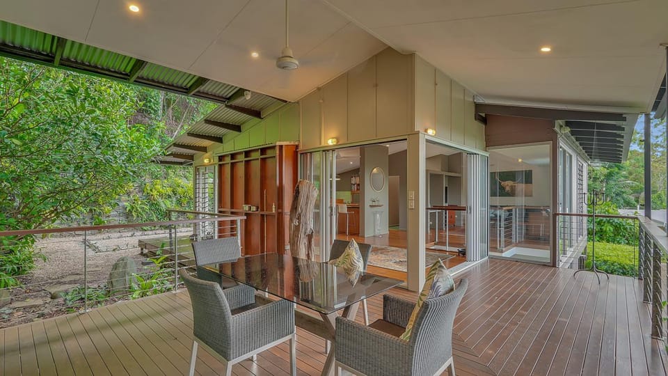 Mountain Breeze Retreat House in Cairns