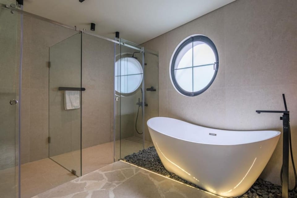 Shower, Bathroom, Bath