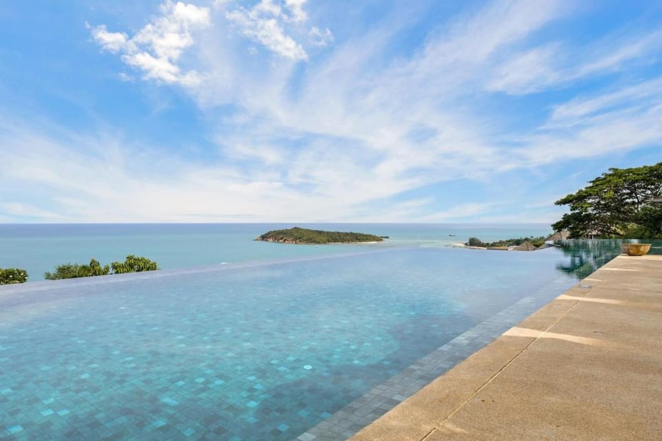 Day, Natural landscape, Pool view, Sea view, Swimming pool
