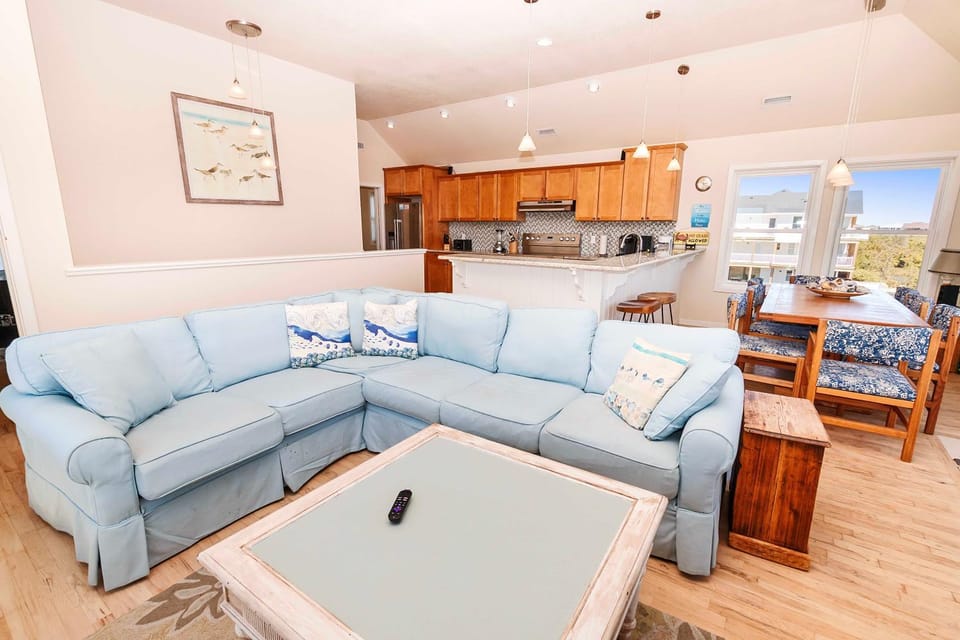 Oceanside, Priv Pool, Hot Tub, Foosball, Wild Horses- 4x2177, Frosty Shores House in Carova Beach