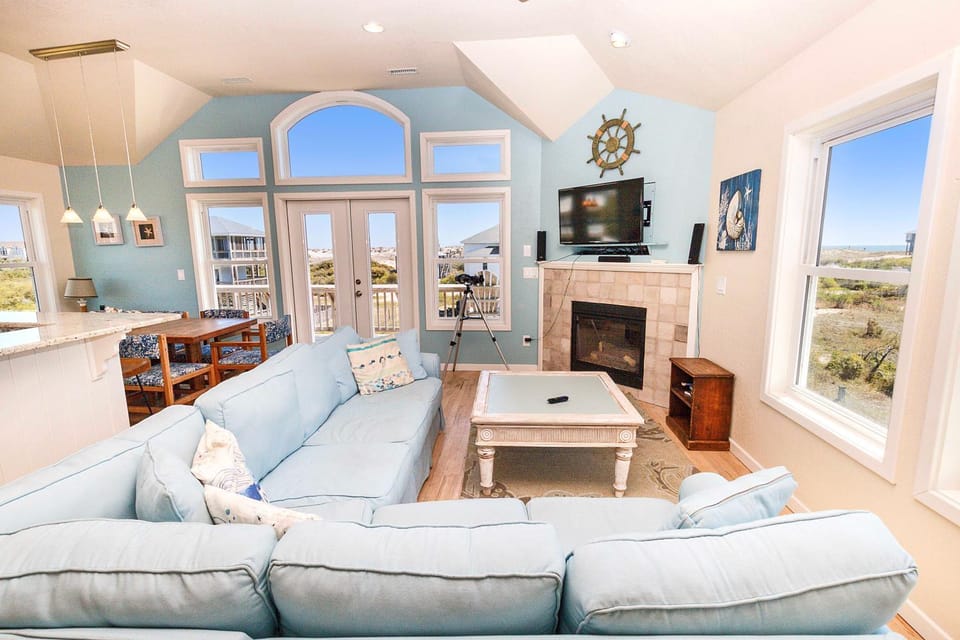 Oceanside, Priv Pool, Hot Tub, Foosball, Wild Horses- 4x2177, Frosty Shores House in Carova Beach