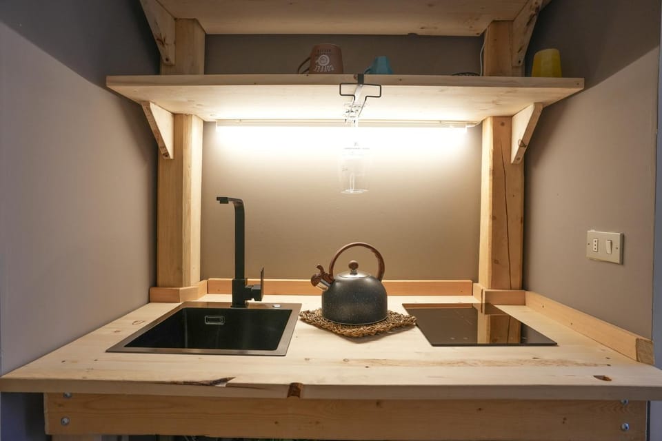 Kitchen or kitchenette