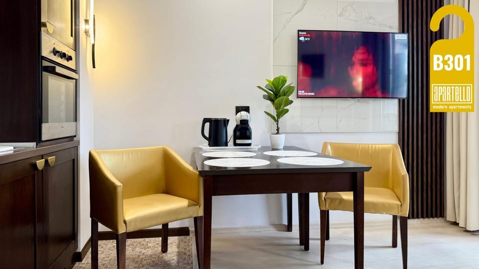TV and multimedia, Kitchen or kitchenette, Dining area