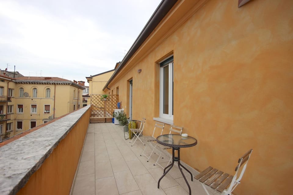 Case VR Holiday - Terrazza Arena 2 Apartment in Verona