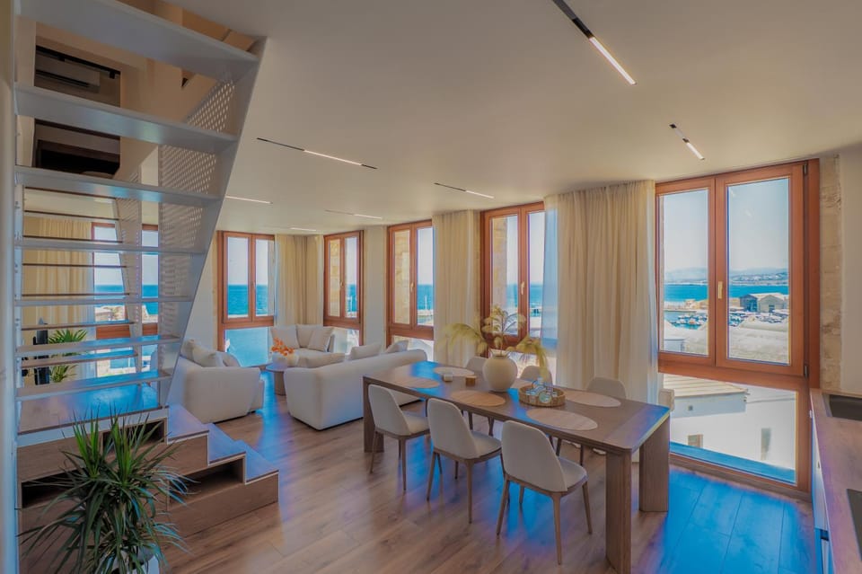 Living room, Sea view