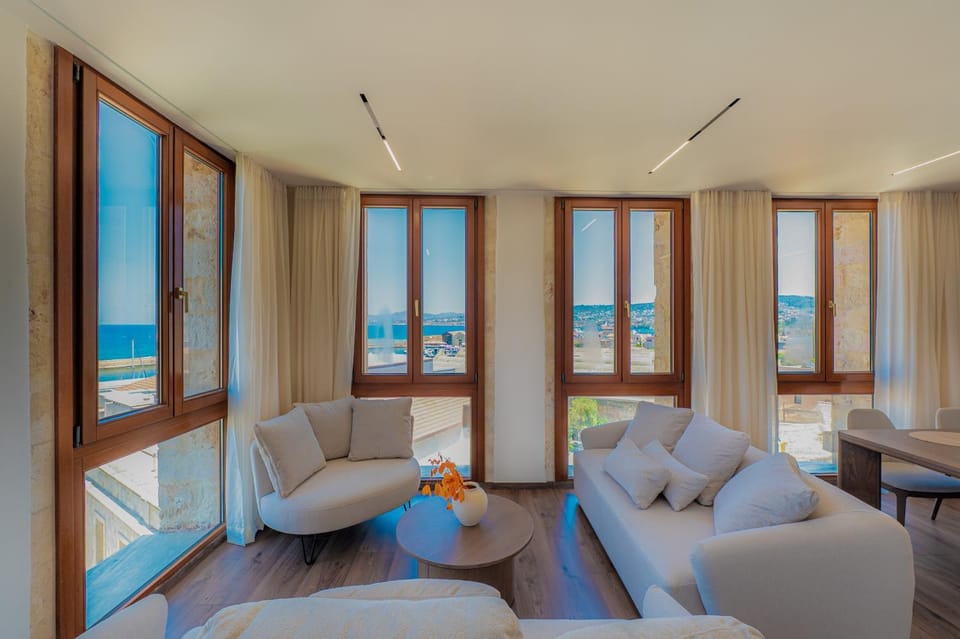 Living room, Sea view