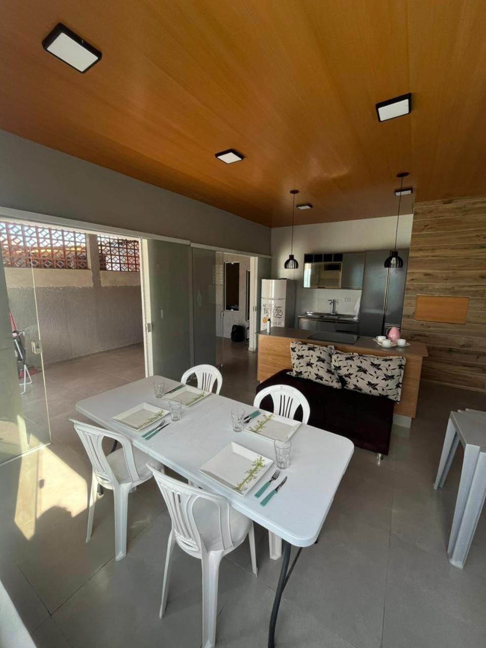 BBQ facilities, Communal kitchen