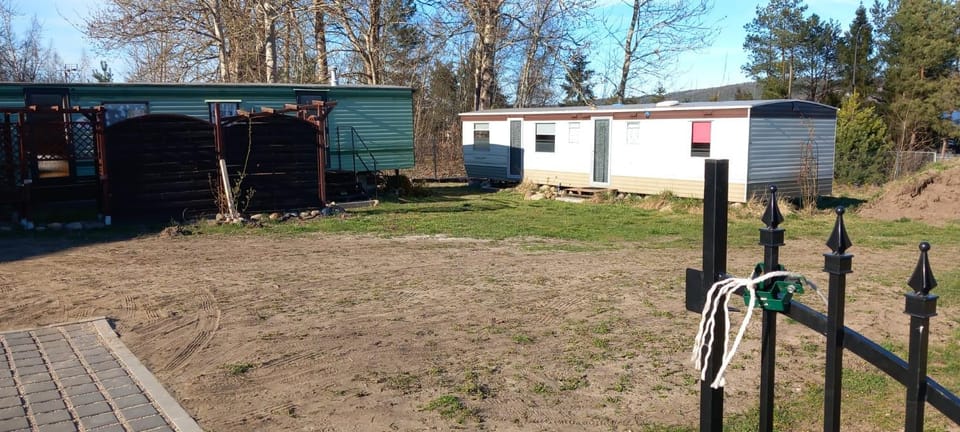 Property building, Spring, Day, Garden