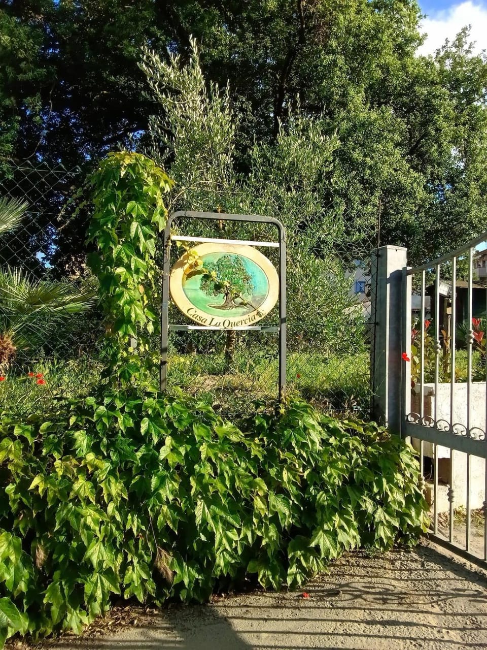 Property logo or sign, Garden