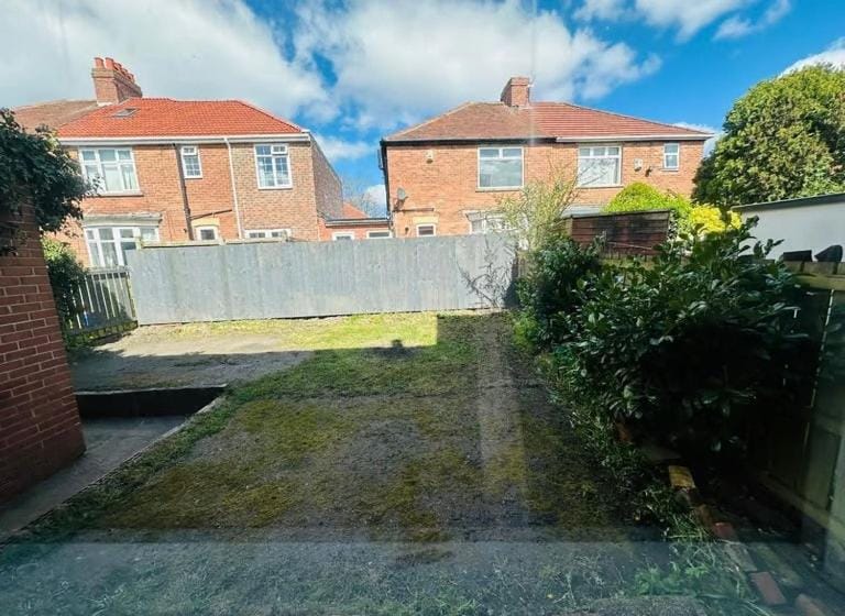 4 Bedroom House in Newcastle city centre location, Free Parking, Fast WiFi House in Newcastle upon Tyne