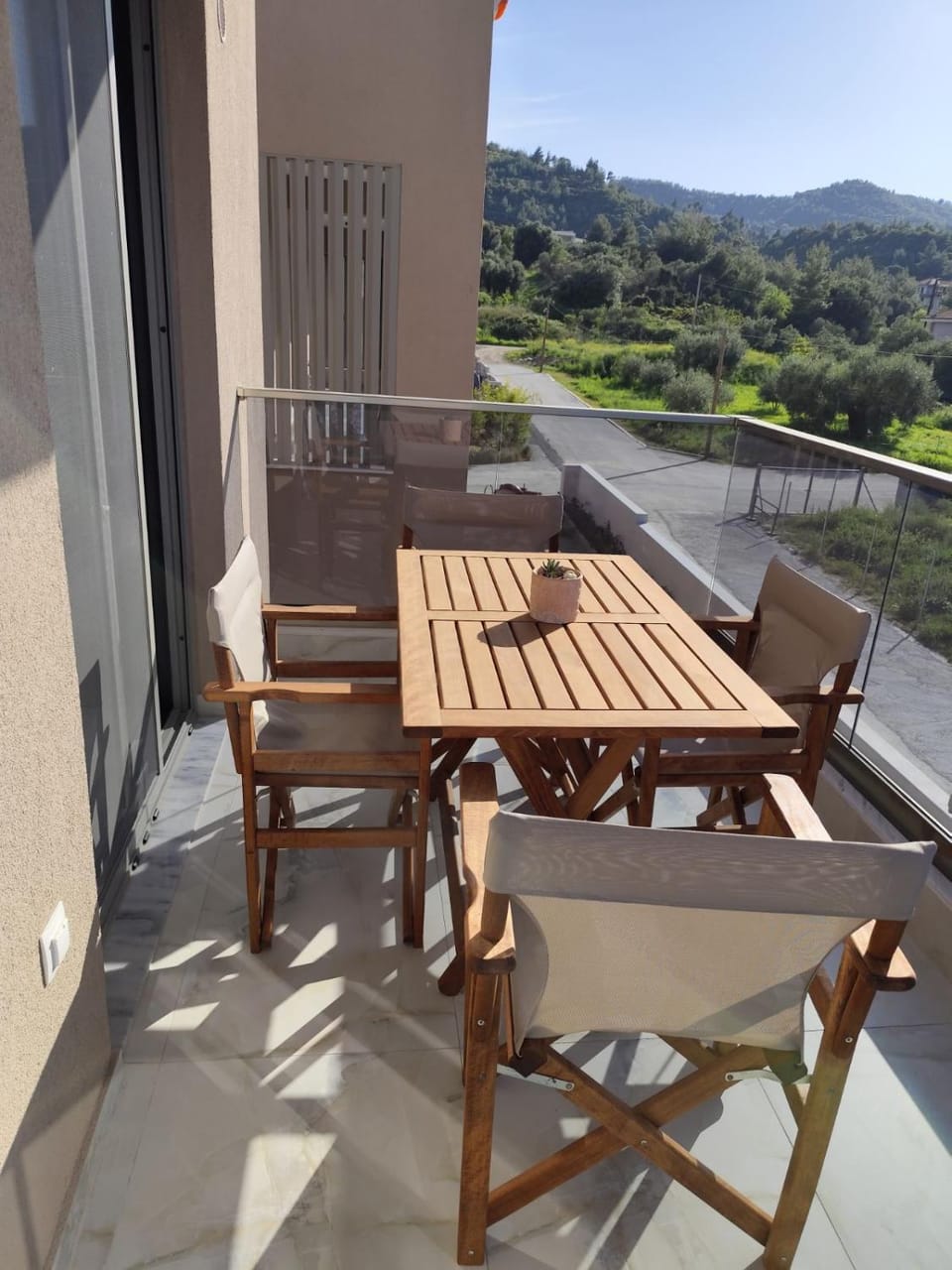 Patio, Day, View (from property/room), Balcony/Terrace, Mountain view
