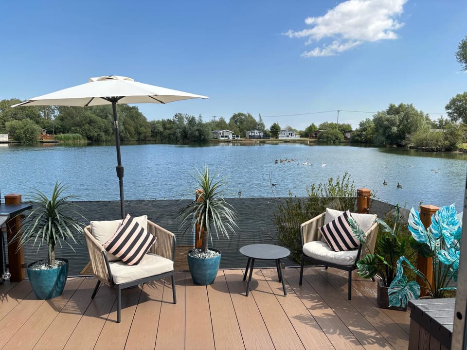 Rachels Luxury Tattershall Hot Tub & Fishing Retreat House in Tattershall