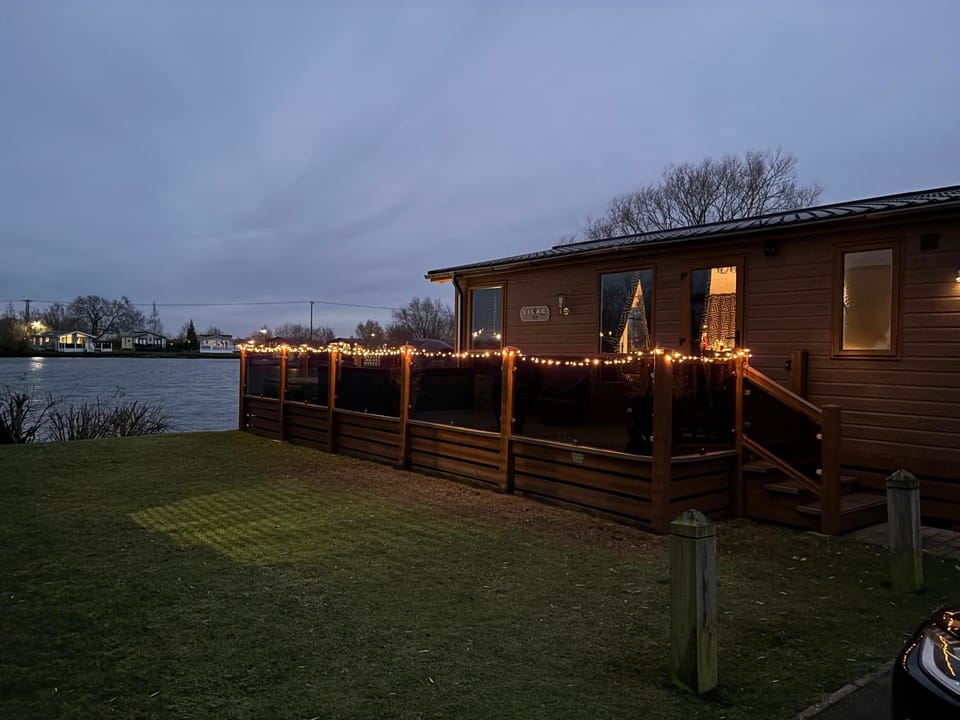 Rachels Luxury Tattershall Hot Tub & Fishing Retreat House in Tattershall