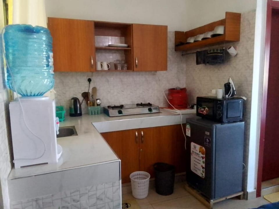 Coffee/tea facilities, Kitchen or kitchenette, dishwasher, minibar, oven, pet friendly, stove, toaster