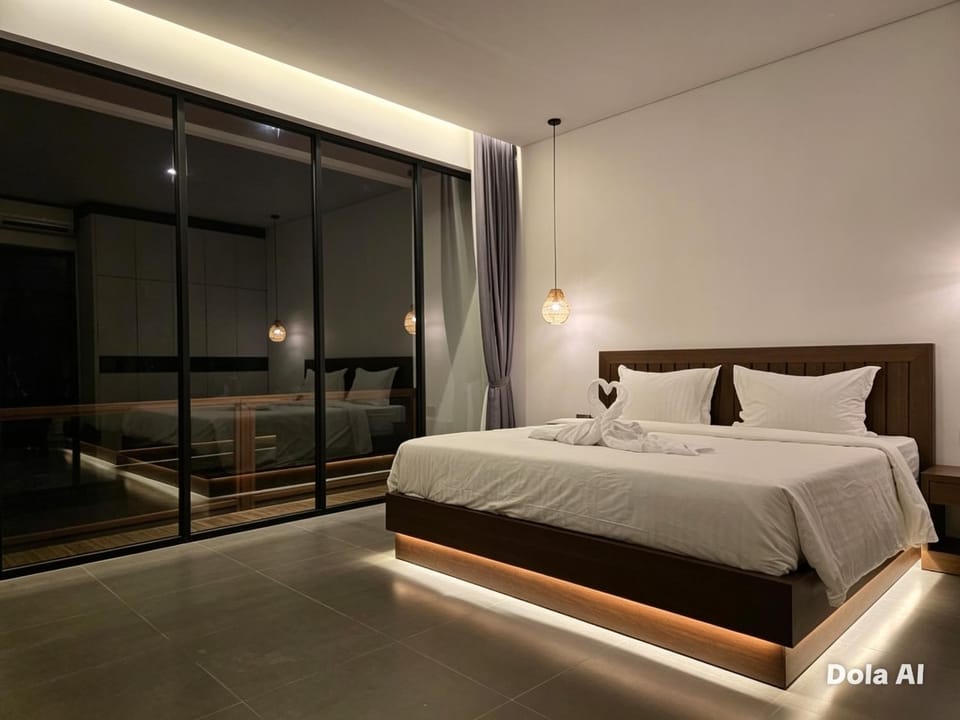 Bed, Photo of the whole room, Bedroom, towels