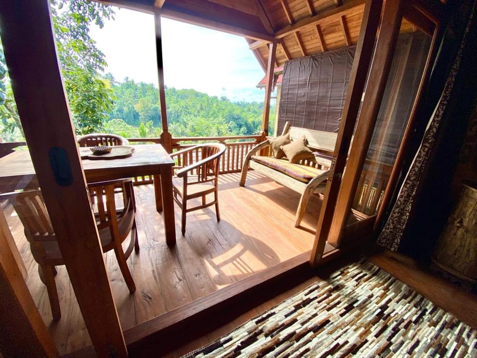 Whispering Hills Nature lodge in Marga