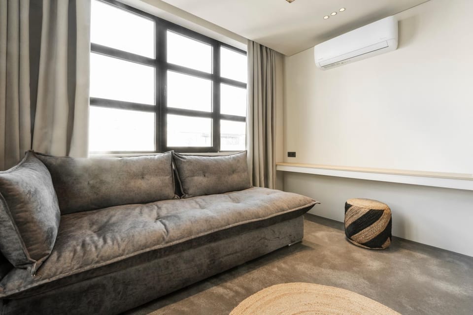 Urban Touch Studios Apartment in Thessaloniki