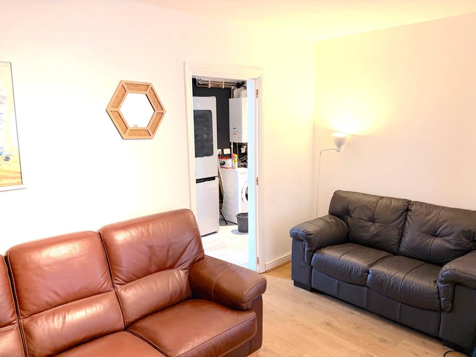 Living room, Photo of the whole room