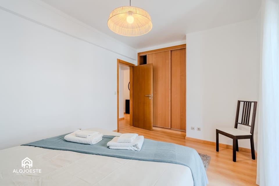 Photo of the whole room, wardrobe