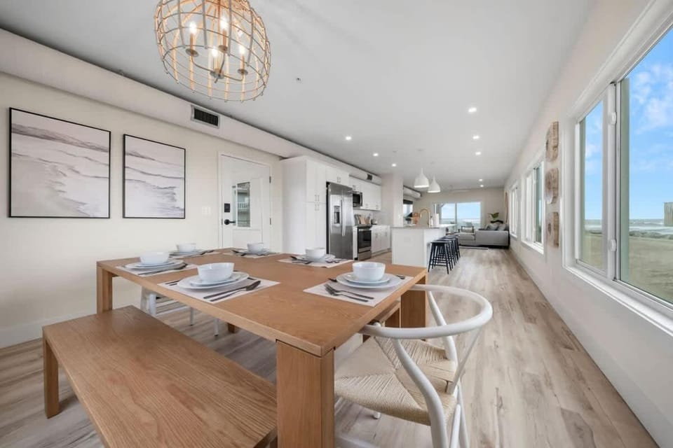 Salted Shores Oceanfront 3 Bedroom Condo House in Carolina Beach