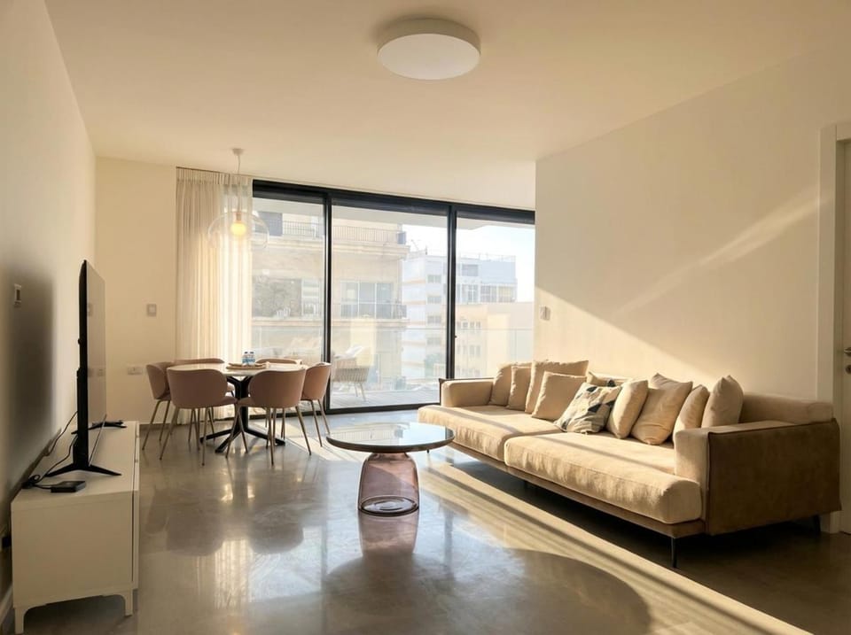 SeaView Beach Front 3BR TLV By SweetyGuest Apartment in Tel Aviv-Yafo