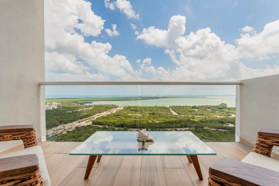 Natural landscape, View (from property/room), Balcony/Terrace