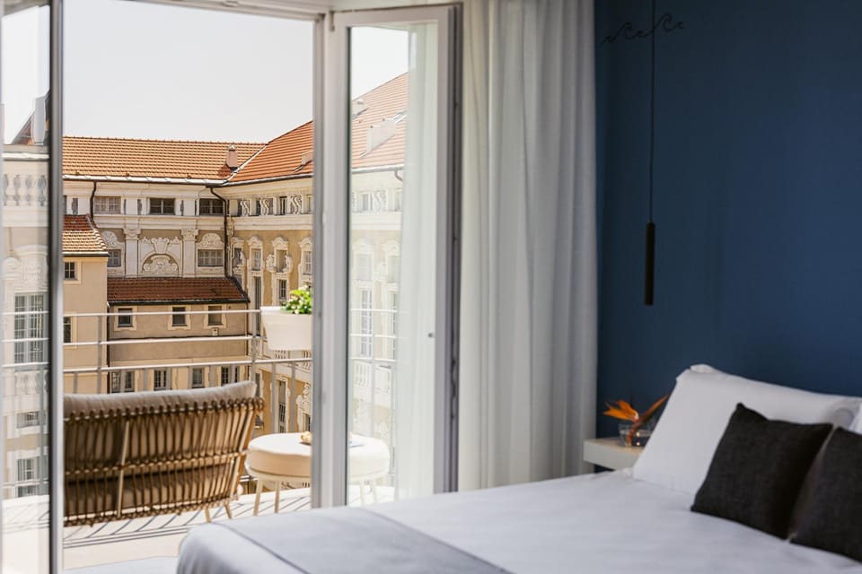 Balcony/Terrace, Photo of the whole room, Bedroom, City view