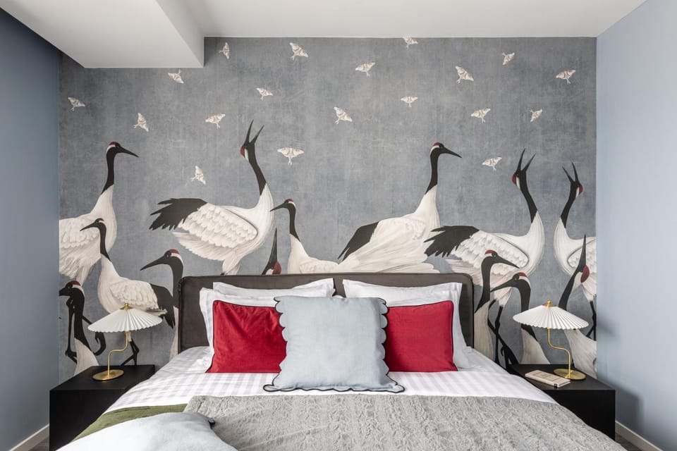 Bed, Photo of the whole room, Decorative detail, Bedroom
