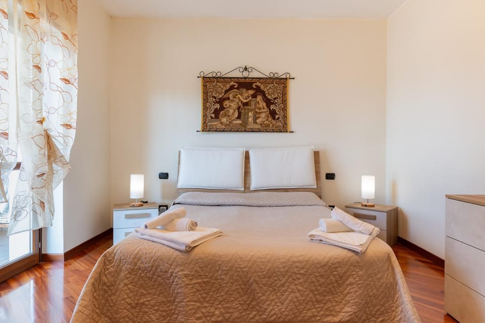 Living room, Bedroom