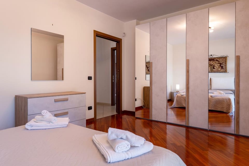 Property building, Living room, Bedroom