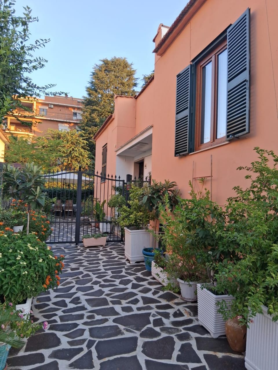 Lemon Garden Home Apartment in Rome
