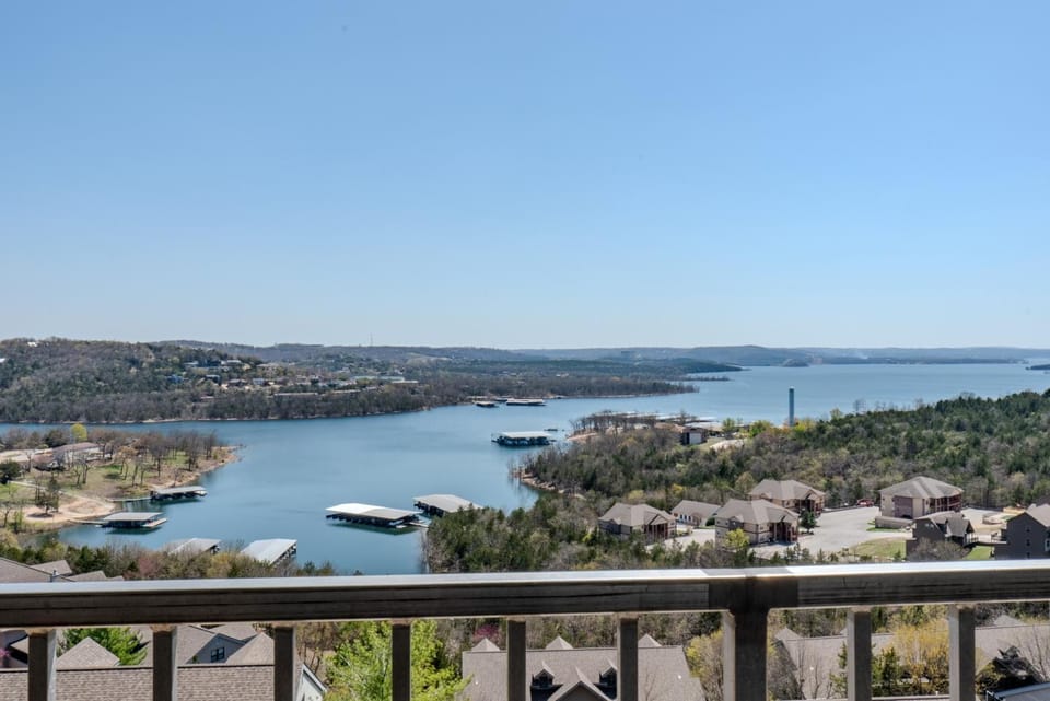 Balcony/Terrace, Lake view