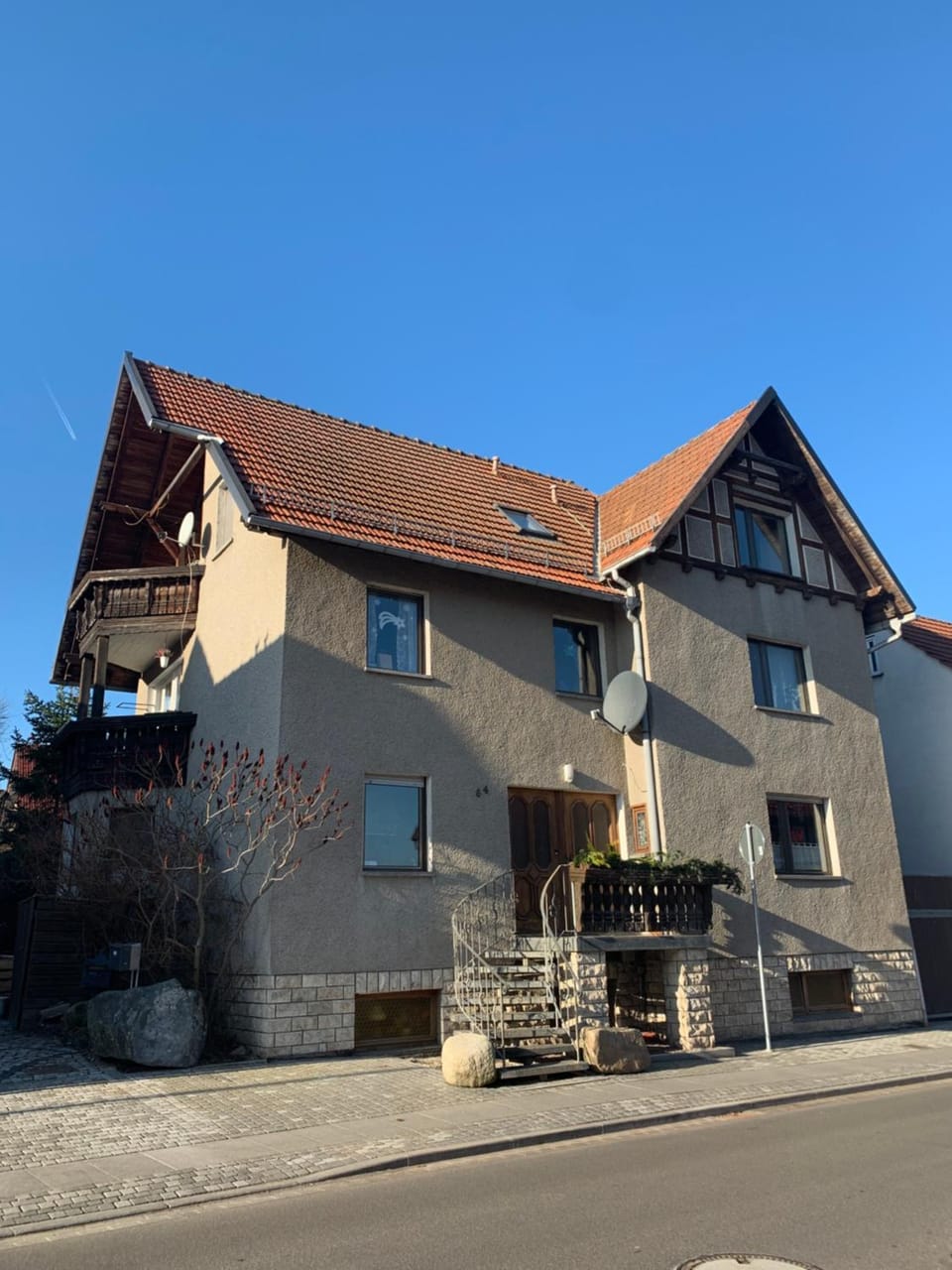 3-Raum Ferienwohnung zentral gelegen, möbliert Apartment in Thuringia, Germany