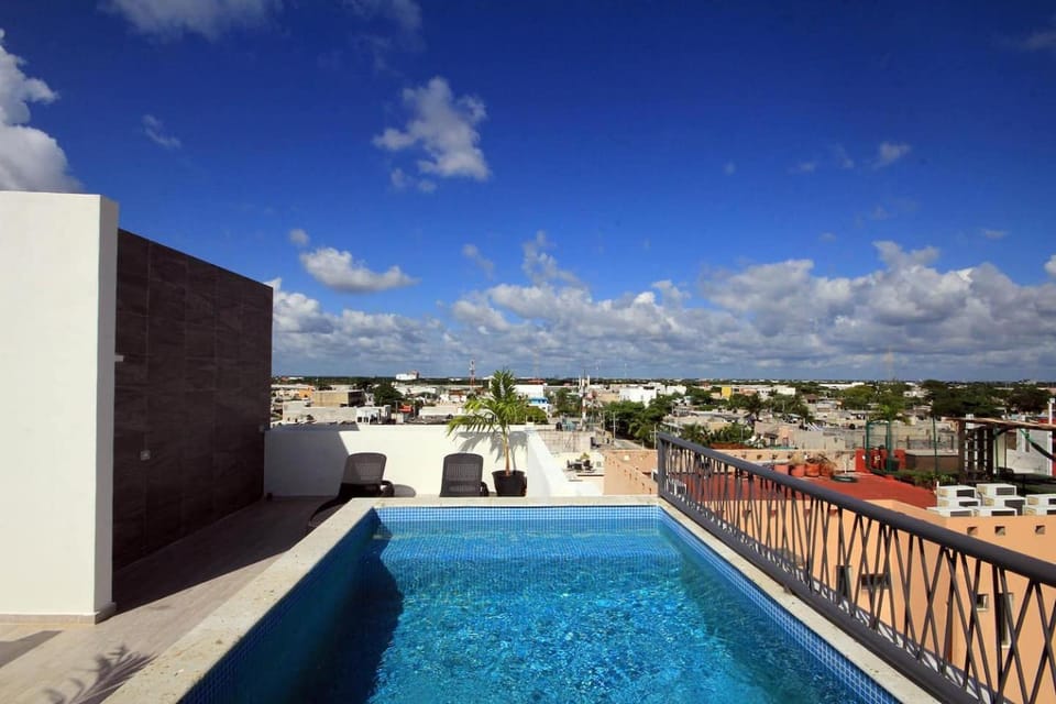 Chic Stay, Rooftop Plunge Pool, 4 Blocks from 5th House in Playa del Carmen