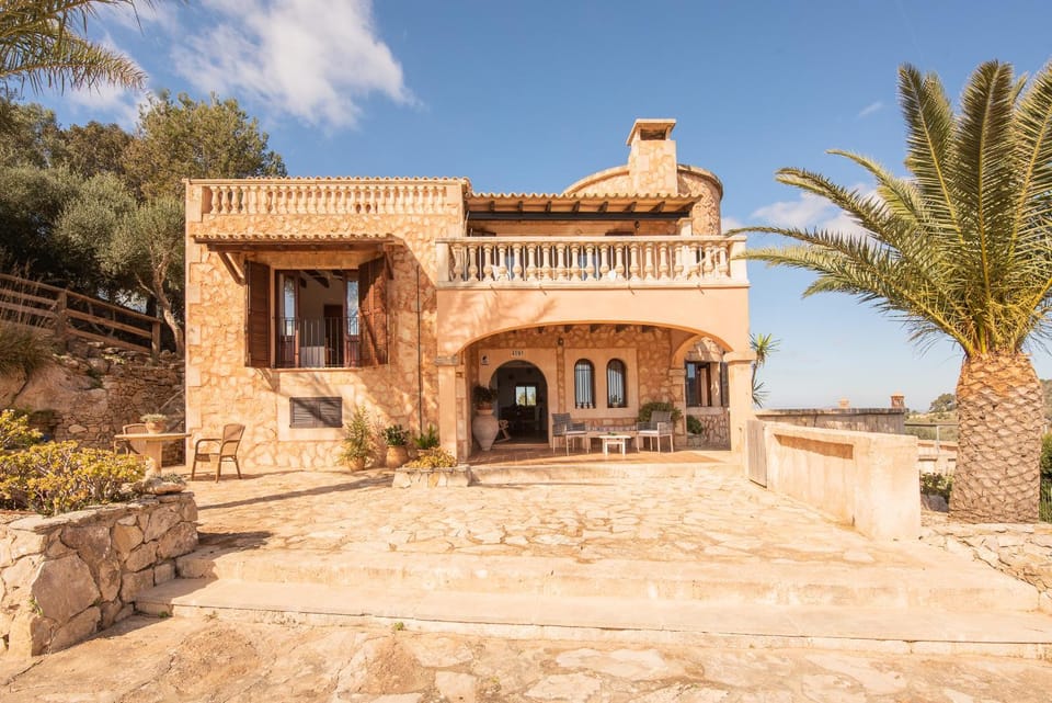 Finca Roca House in Migjorn