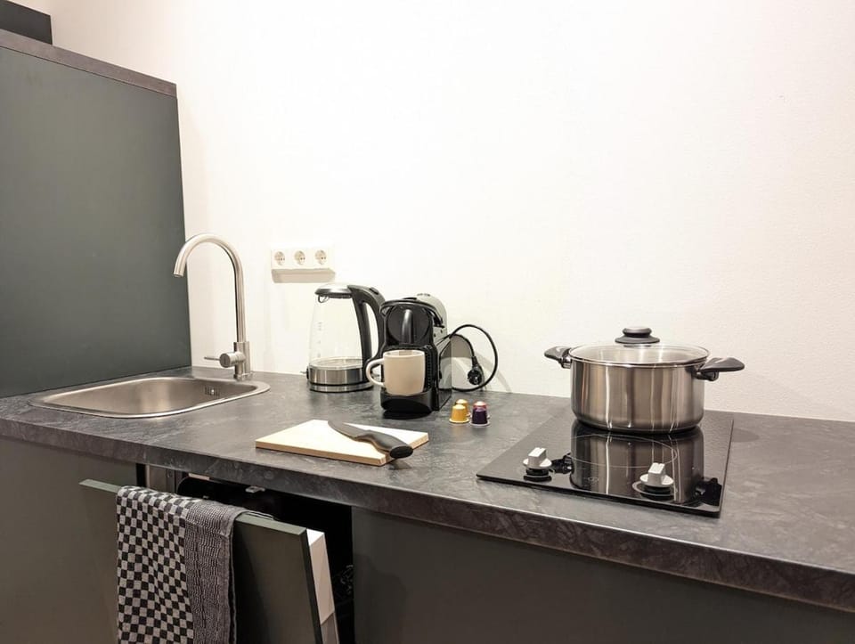 Neue Kiezwohnung im Hinterhof Apartment in Berlin