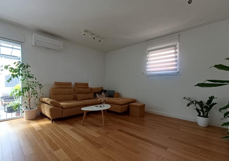 Tonka Apartment in Zadar
