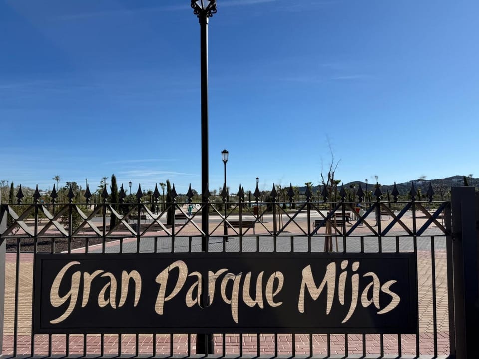 Brisas playa y Golf Apartment in Costa del Sol