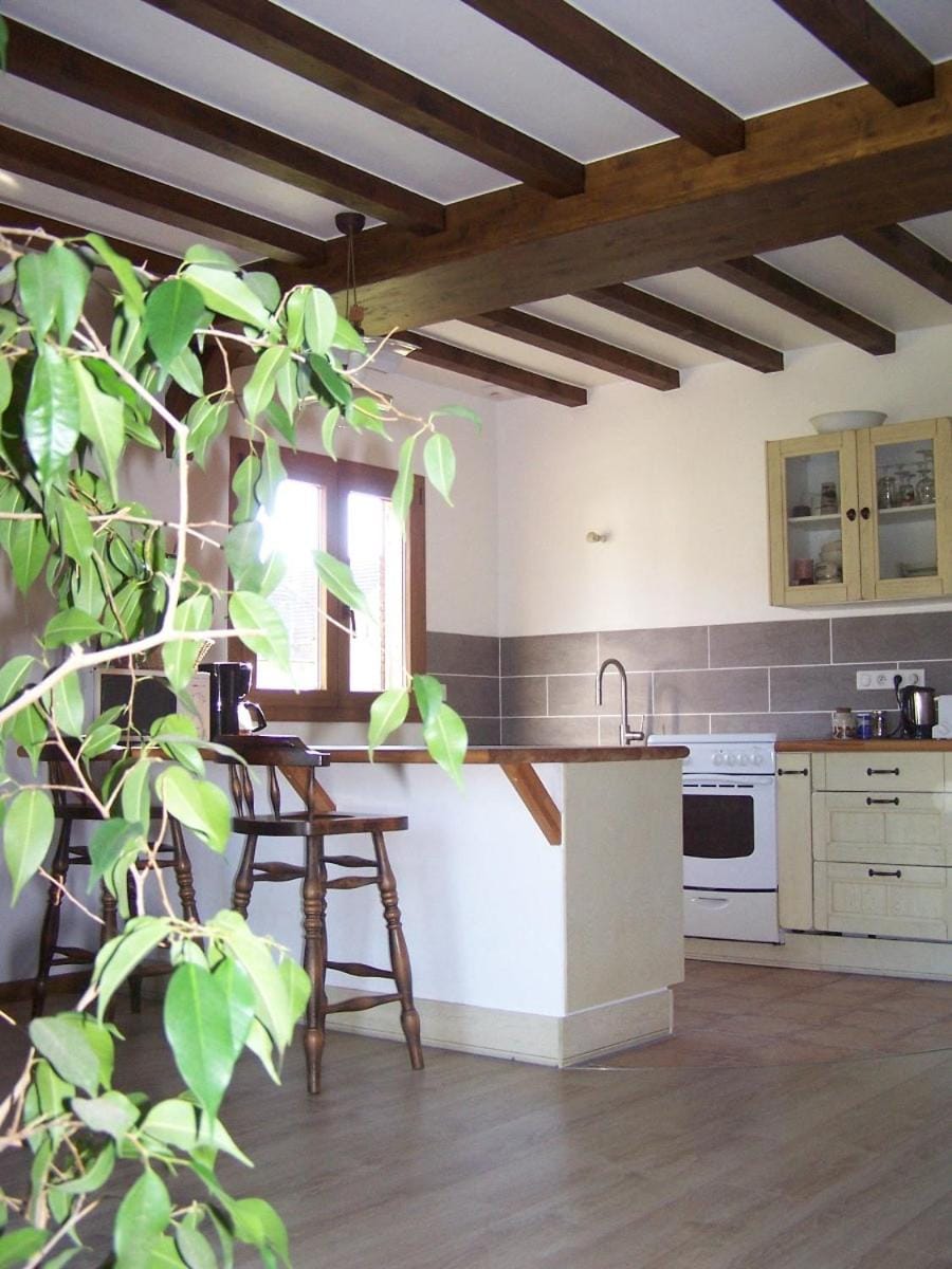 Maison en bois avec salle de cinéma à la campagne House in Jura