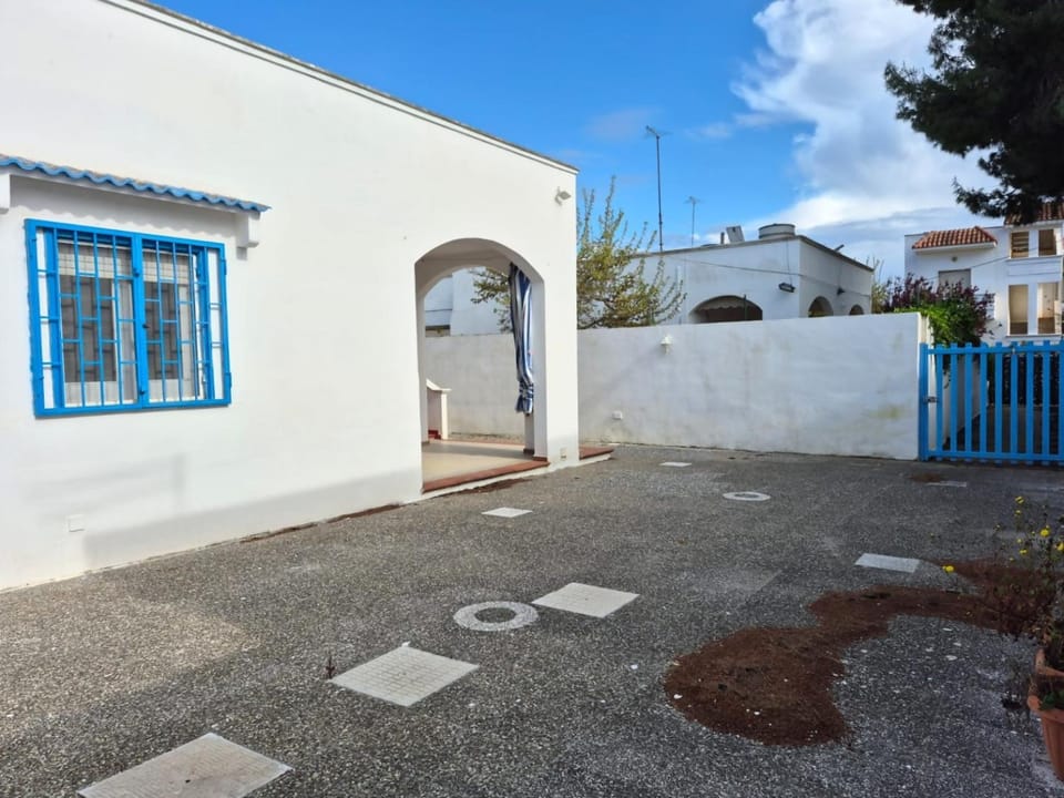 Villa Iris con ampia veranda House in Province of Taranto