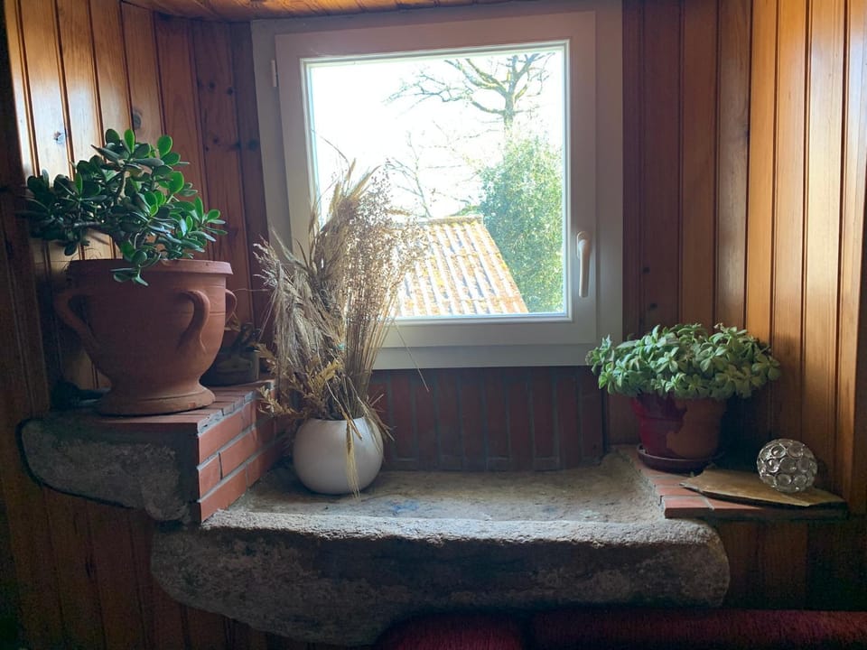 La petite maison dans le Sidobre House in Occitanie
