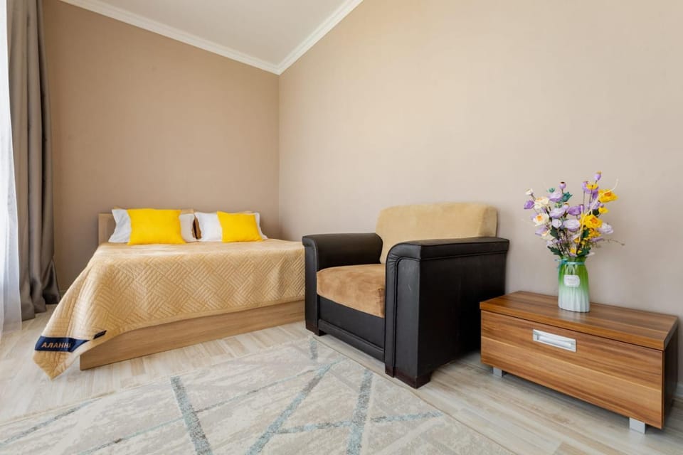 Bed, Seating area