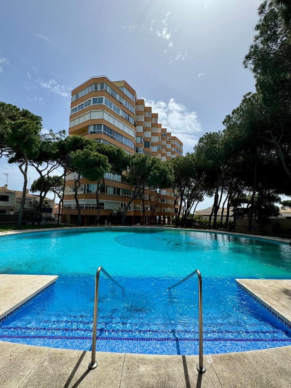 Swimming pool, Swimming pool, sunbed