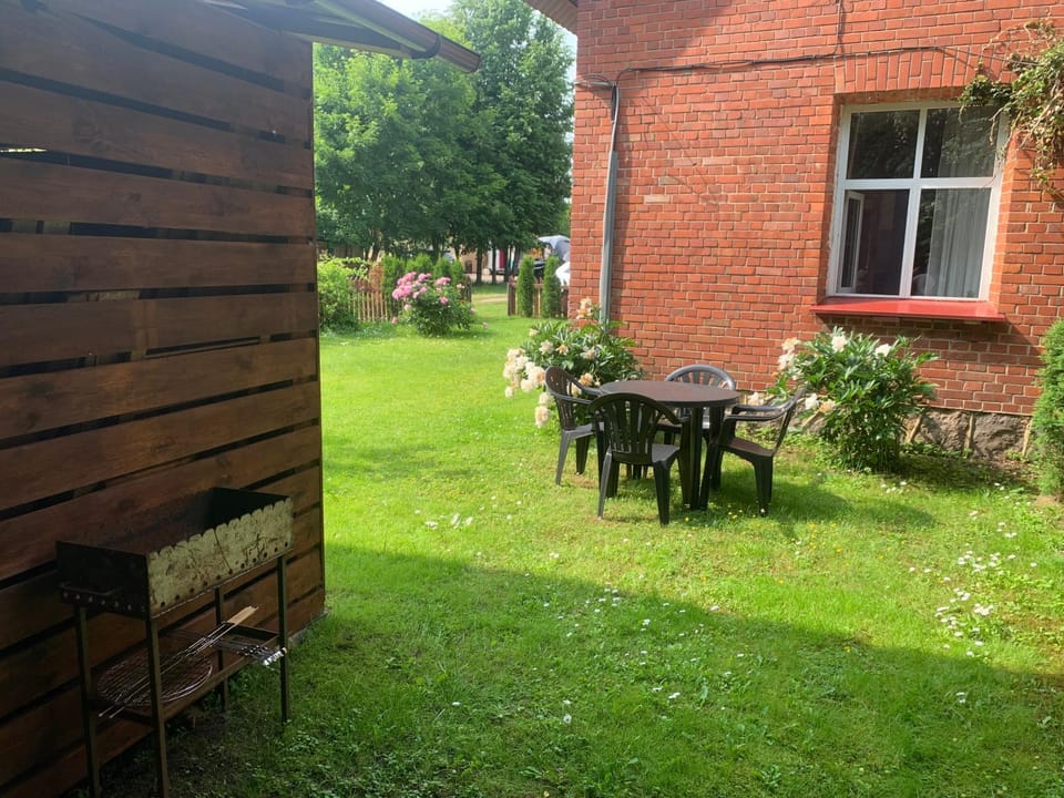 Tūja apartment with private entrance and garden Apartment in Latvia