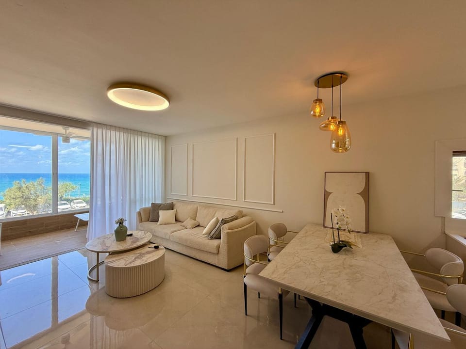 Blue Horizon Netanya Apartment in Netanya