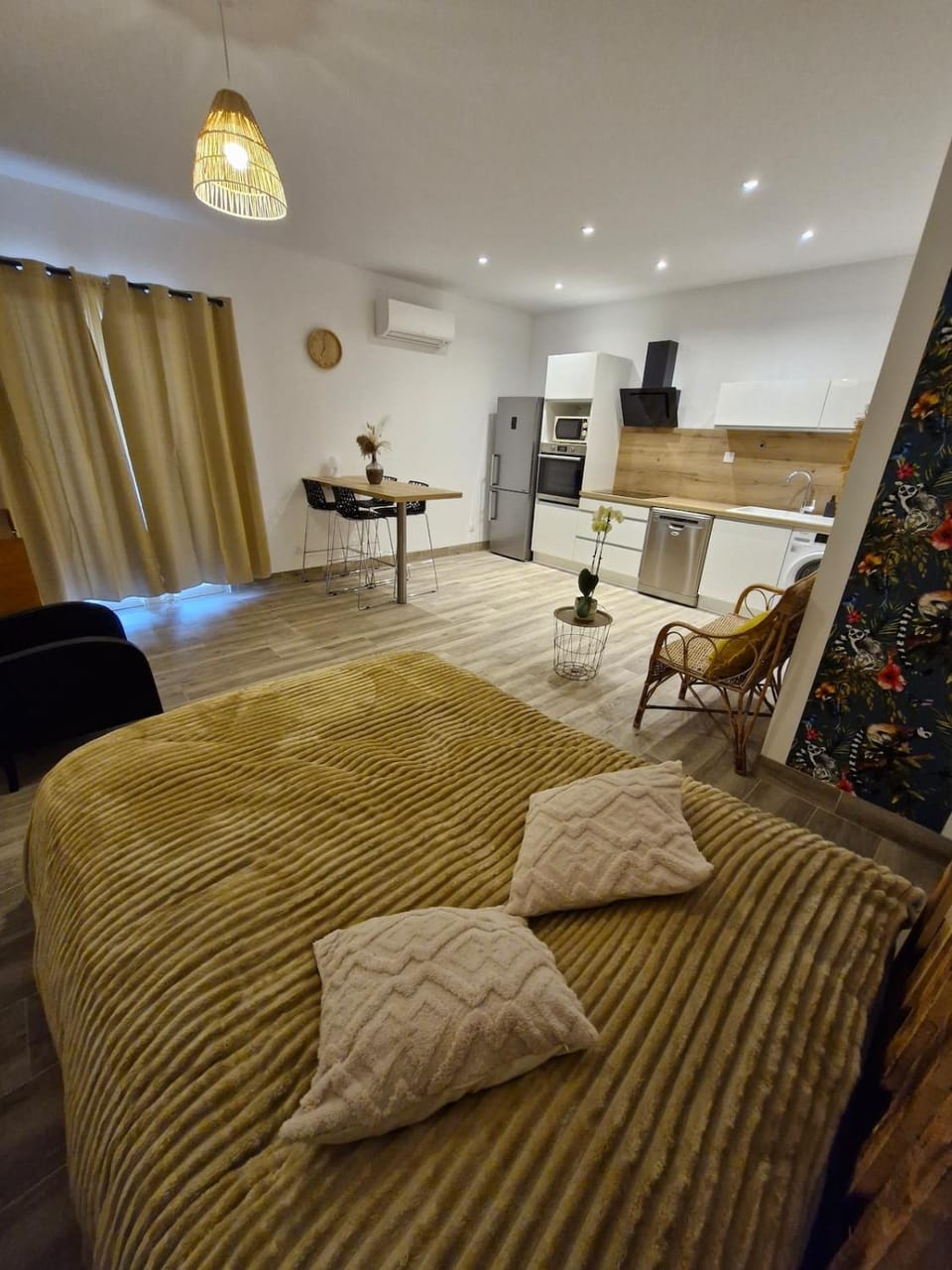 Studio la Poulette au MAS DU COQ House in Tarascon