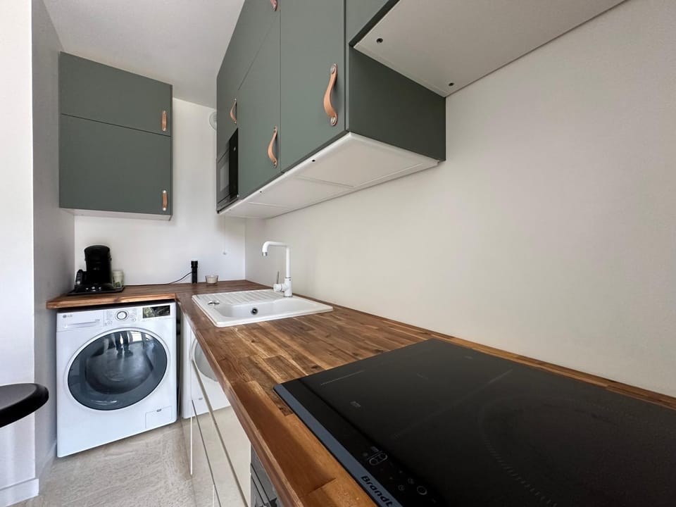 Appartement 2 pièces - Havre de Paix, Confort Moderne & Accès Rapide N12-RD30 Apartment in Île-de-France