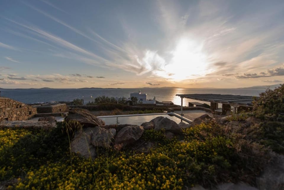 Stylish Mykonian apartment Semi-Private huge Pool Apartment in Mykonos, Mikonos 846 00, Greece