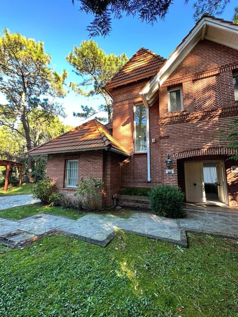 Luxury House in Carilo House in Cariló