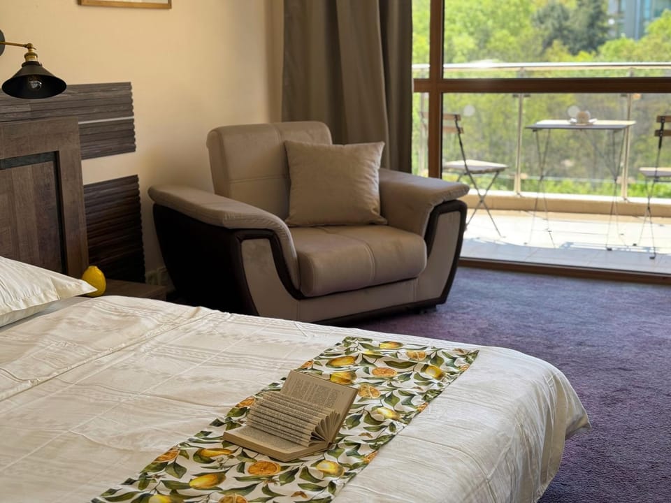 Golden Lemon Apartment in Varna